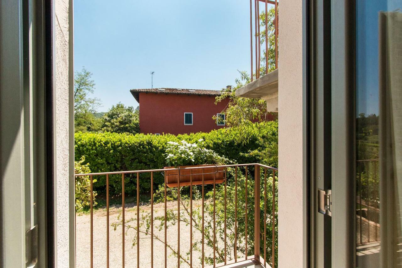 Appartamenti Presso Cascina La Melagrana Costigliole d'Asti Exteriör bild