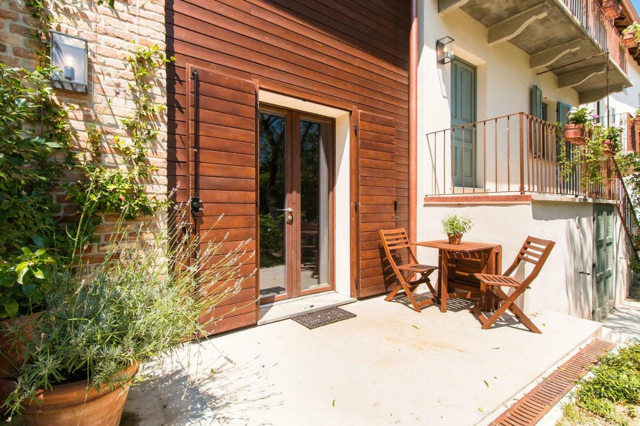 Appartamenti Presso Cascina La Melagrana Costigliole d'Asti Exteriör bild